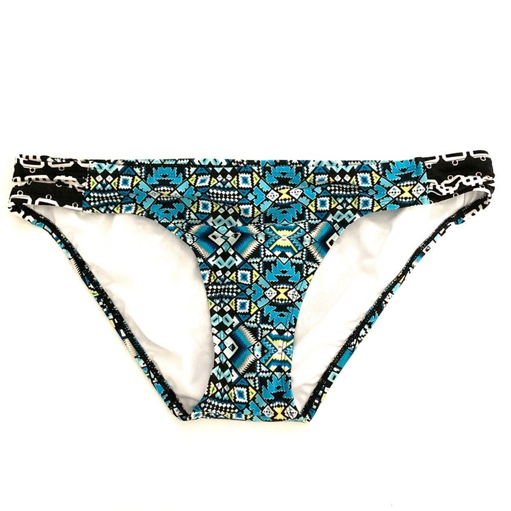Laundry by shelli segal•geometric bikini bottoms L